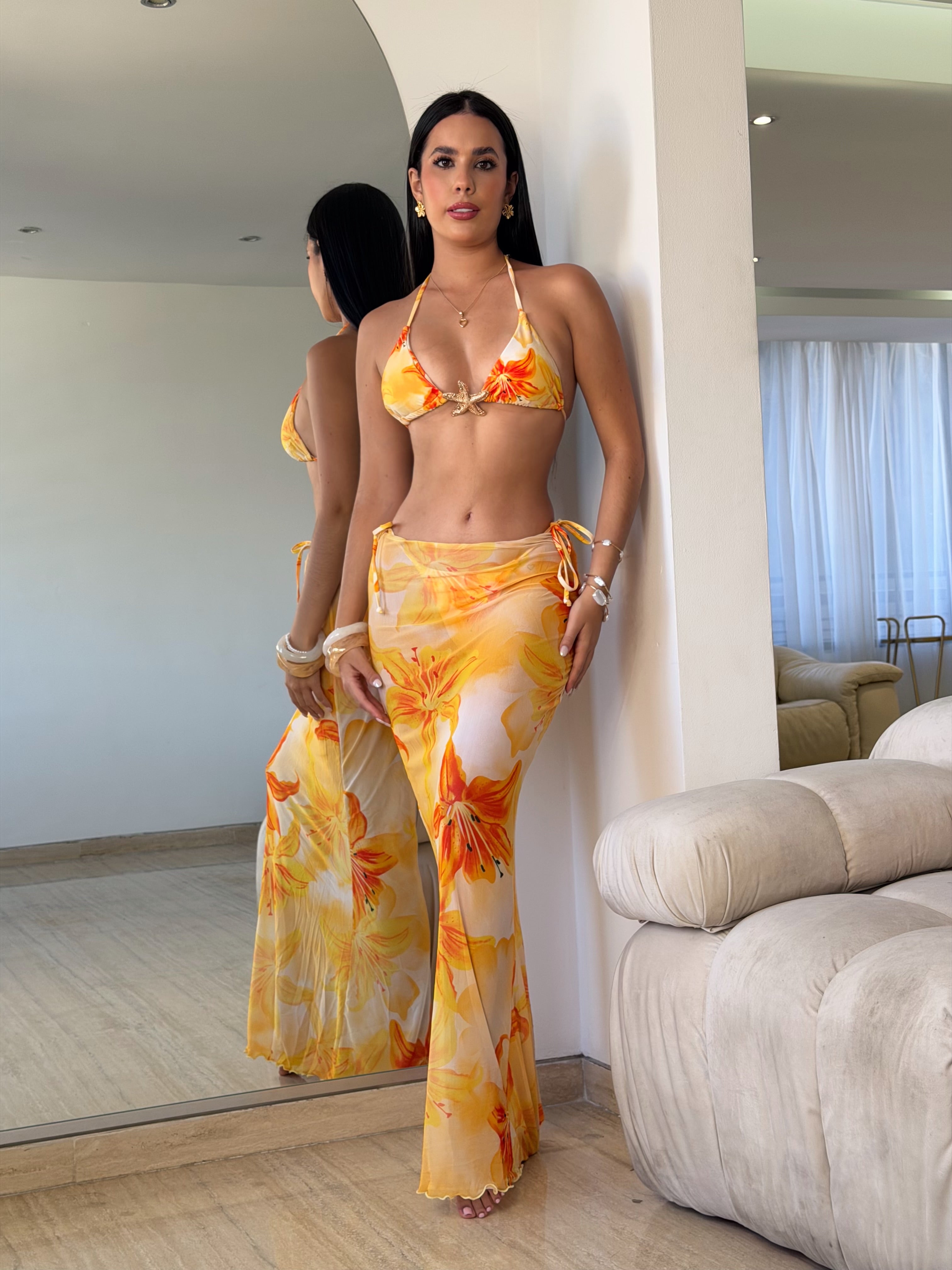 Traje de Baño de Tres Piezas Amarillo/Naranja