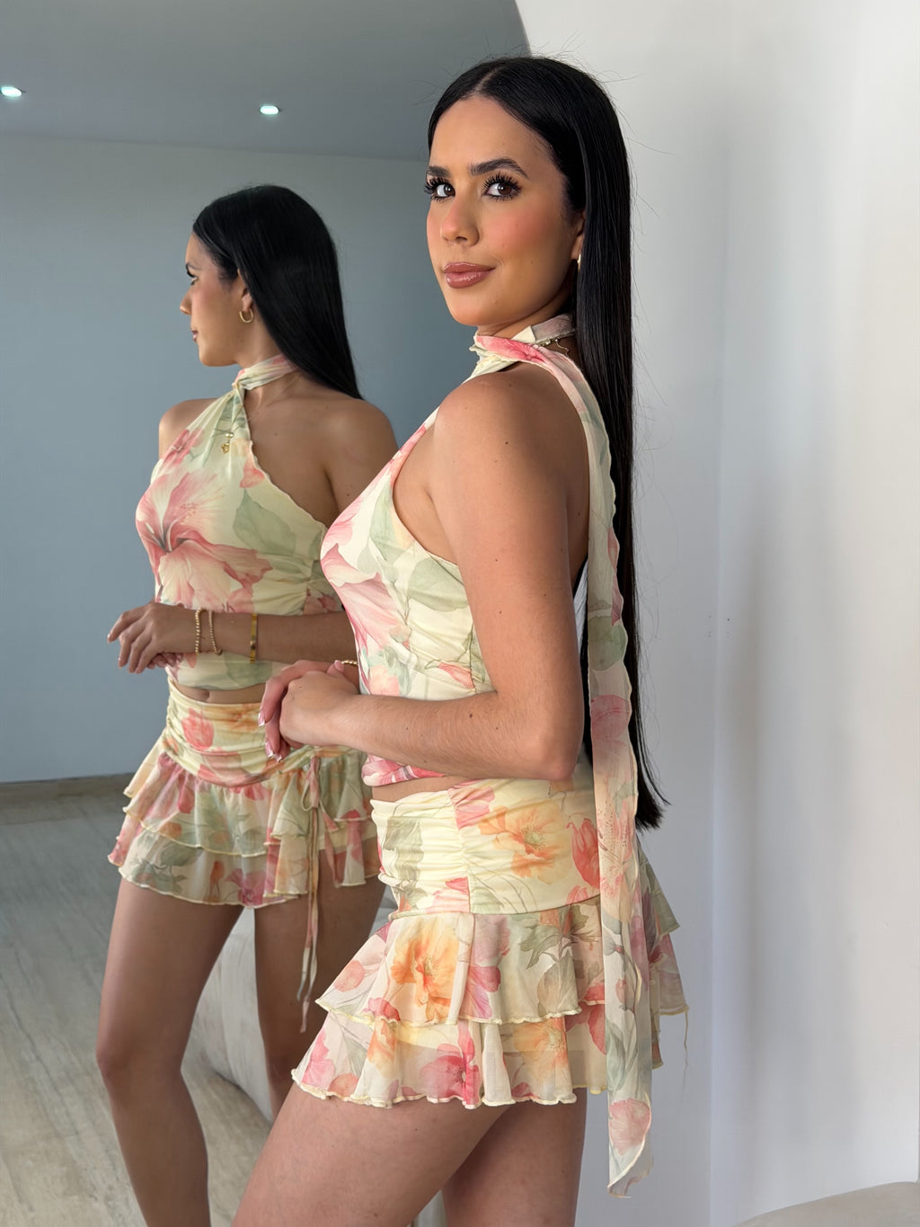 Conjunto de Dos Piezas de Flores