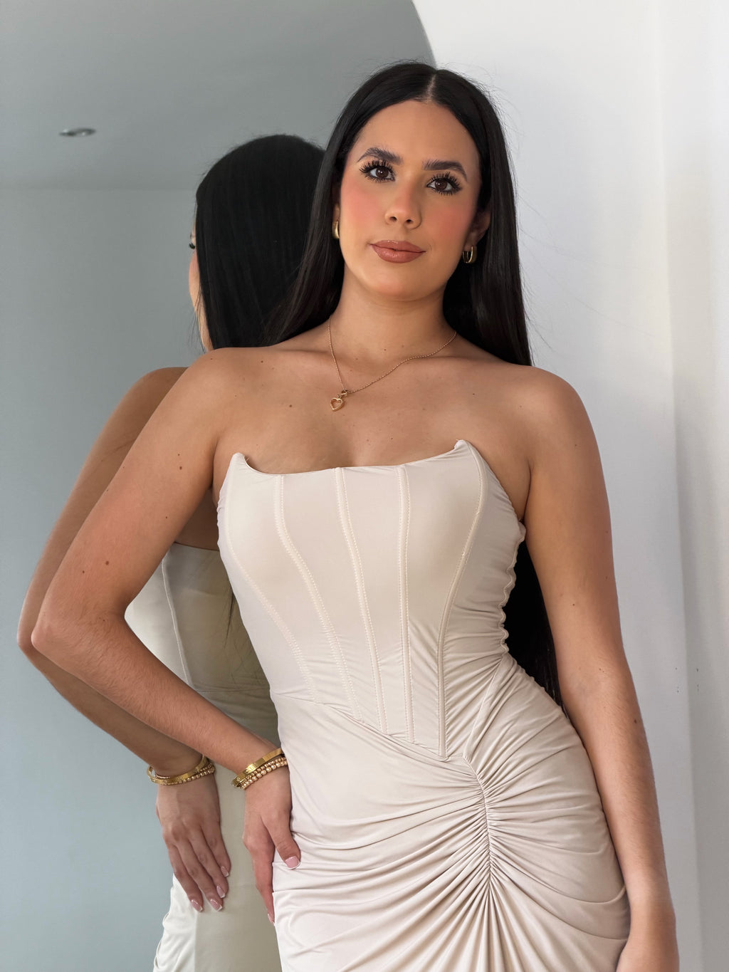 Vestido Coctel Largo Beige Corset