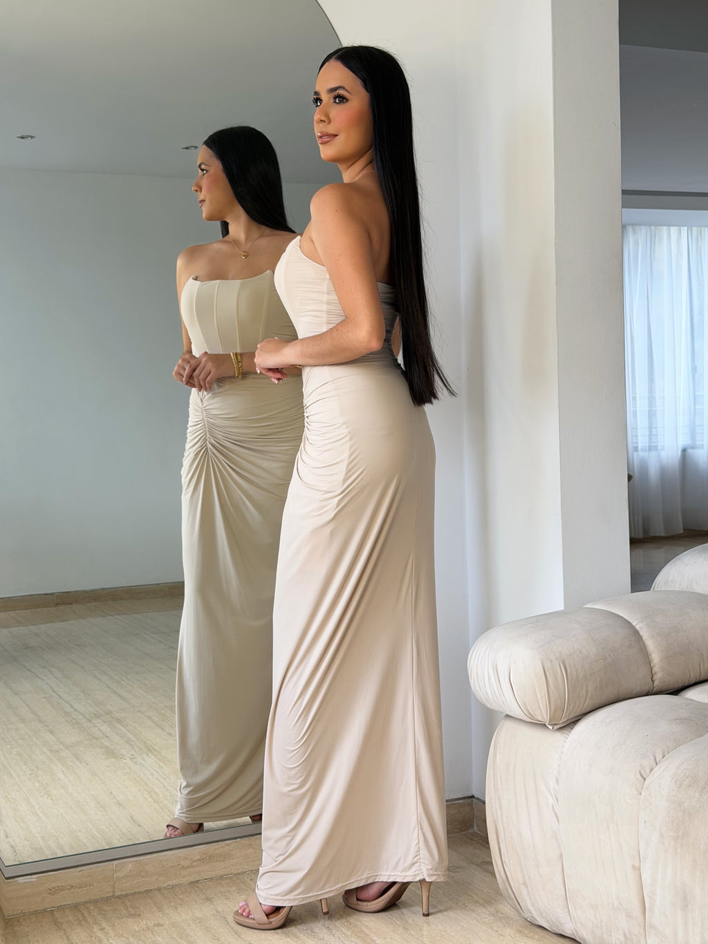 Vestido Coctel Largo Beige Corset