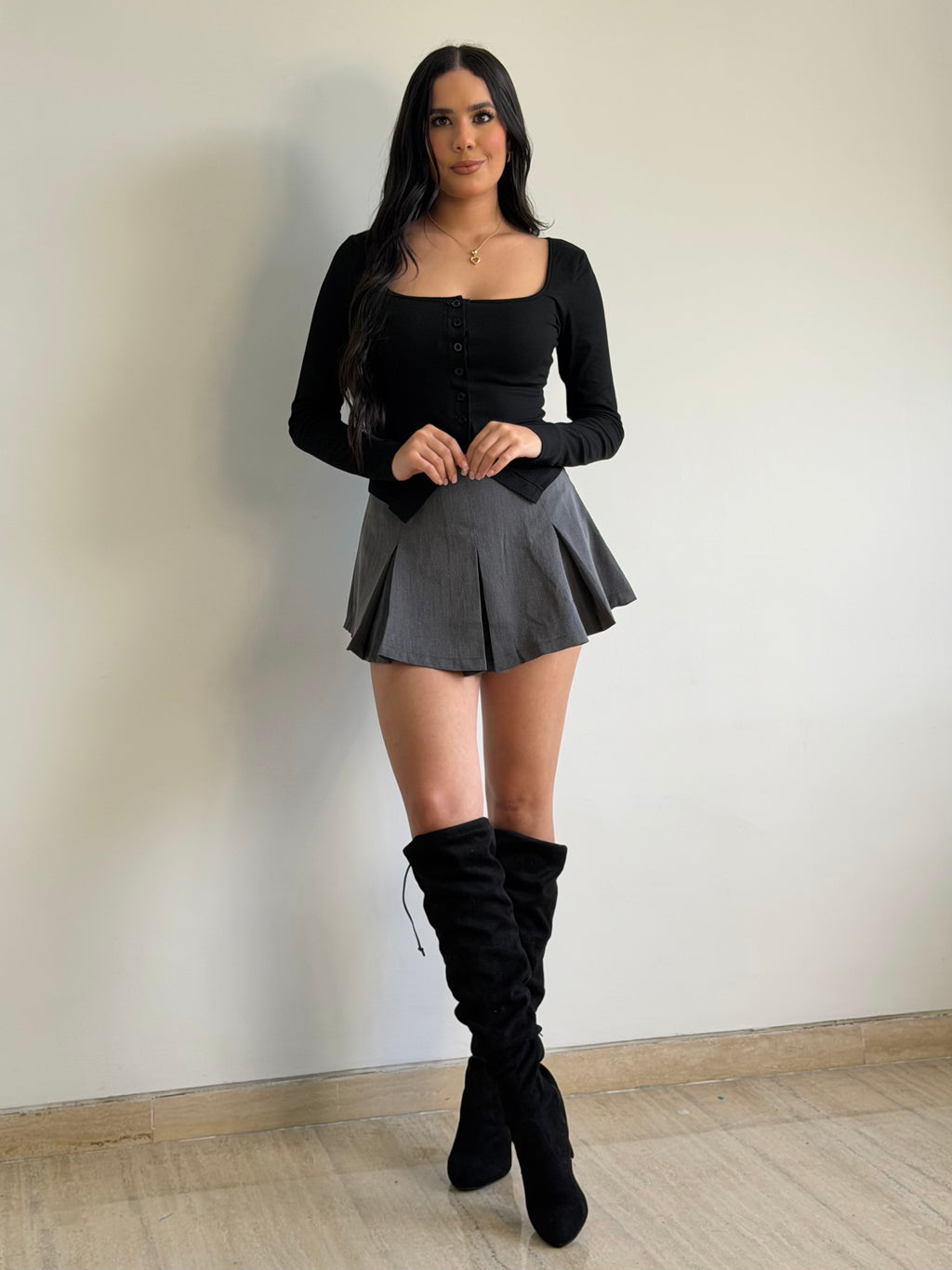 Camisa Manga Larga Negra con Botones