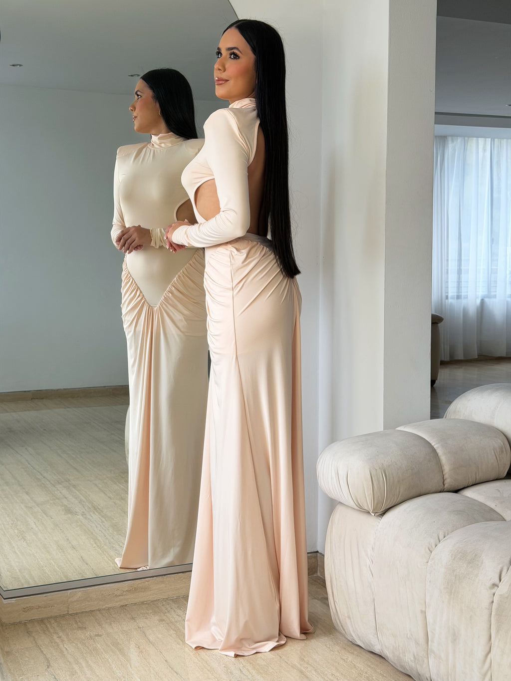 Vestido Formal Albaricoque con Hombreras