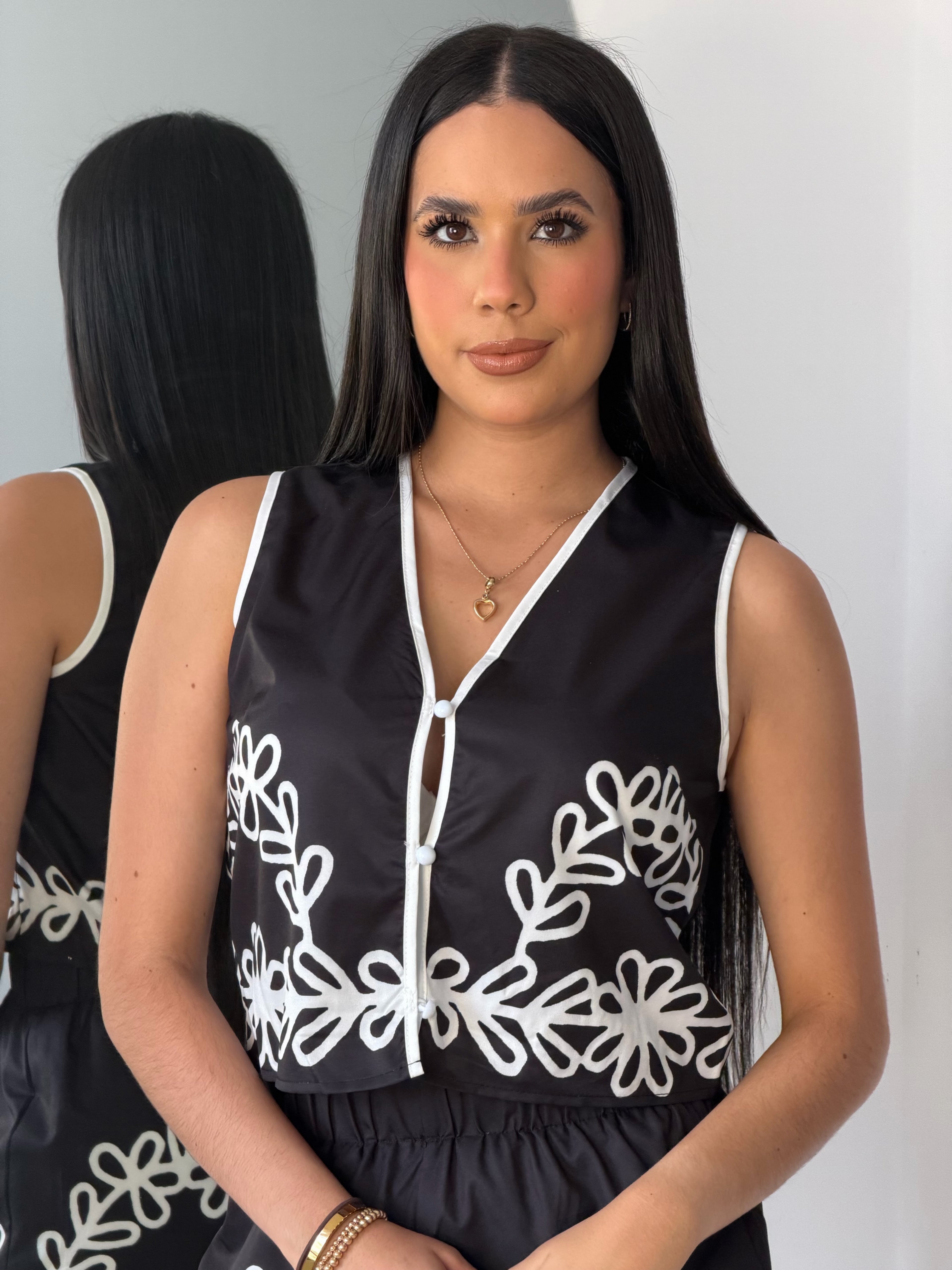 Conjunto Casual Negro con Blanco