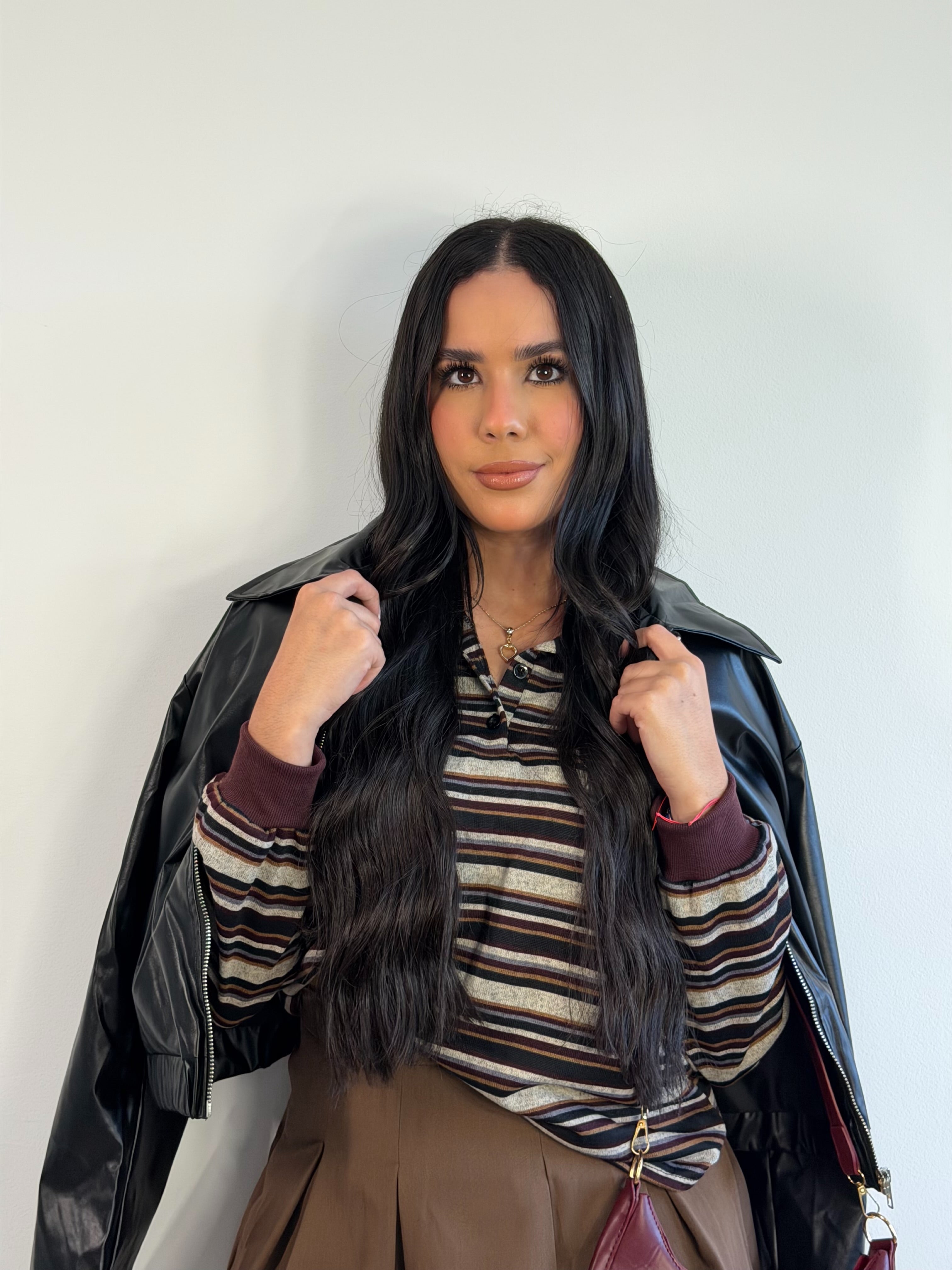 Chaqueta Negra de Cuerina