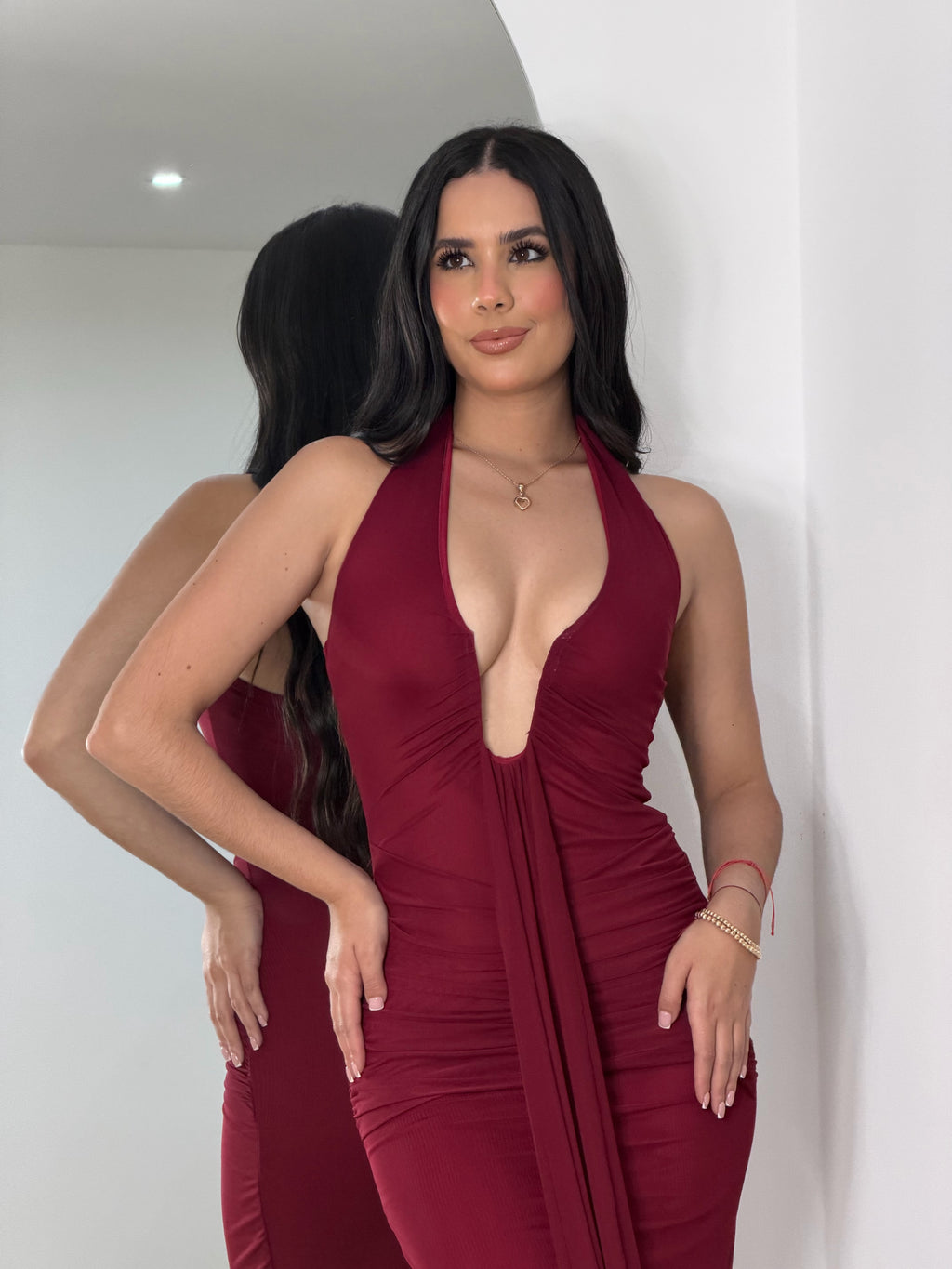 Vestido Largo con Abertura en Escote